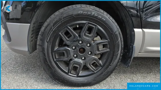 HYUNDAI STAREX 4WD LIMOUSINE