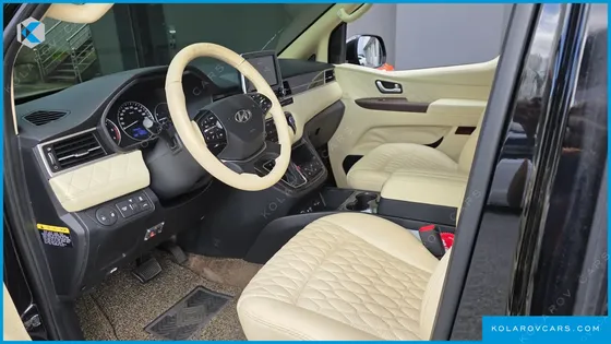 HYUNDAI STAREX 4WD LIMOUSINE