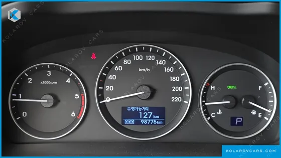 HYUNDAI STAREX 4WD LIMOUSINE