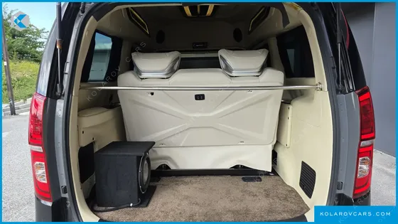 HYUNDAI STAREX 4WD LIMOUSINE