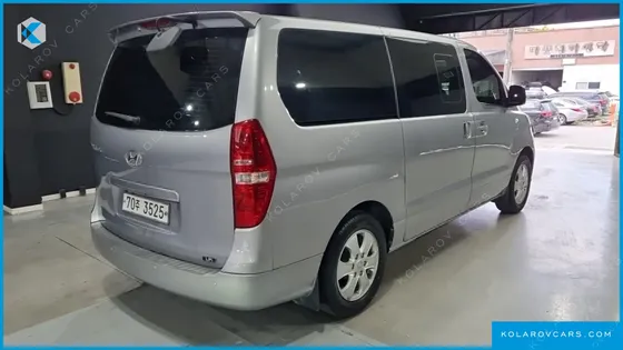 HYUNDAI STAREX 12-SEATER LPI