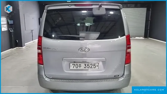 HYUNDAI STAREX 12-SEATER LPI