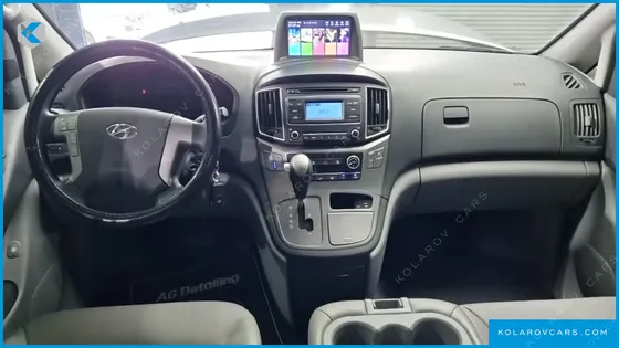 HYUNDAI STAREX 12-SEATER LPI