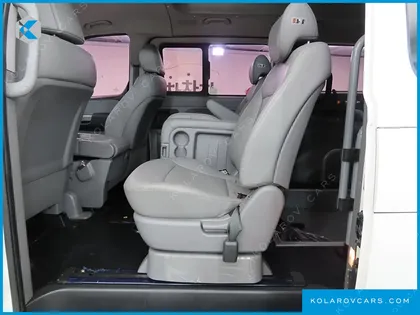 HYUNDAI STAREX WHEEL CHAIR LIFT