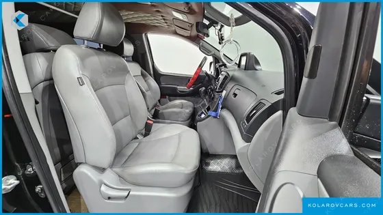 HYUNDAI STAREX CAMPING CAR