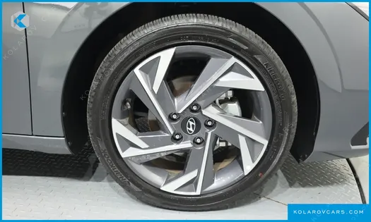 HYUNDAI ELANTRA (AVANTE) 1.6