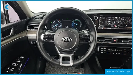 KIA K5 SIGNATURE