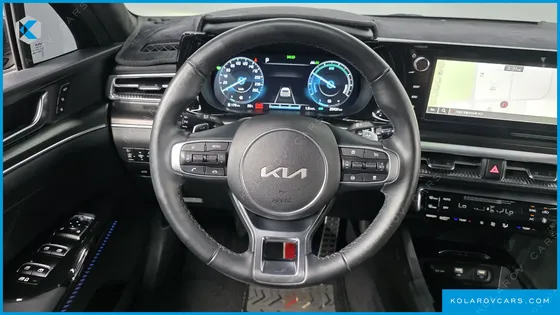KIA K5 SIGNATURE