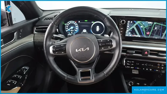 KIA K5 SIGNATURE