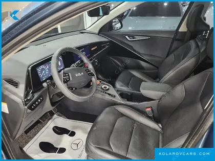 KIA NIRO SIGNATURE