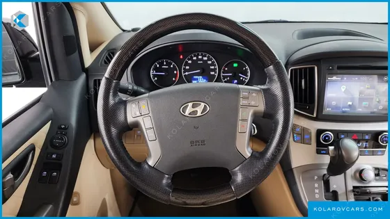 HYUNDAI STAREX 4WD LIMOUSINE