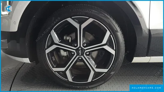 KIA NIRO SIGNATURE