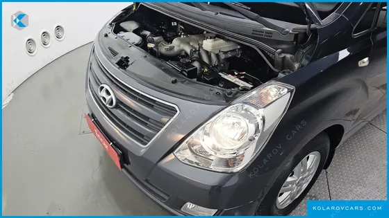 HYUNDAI STAREX 3-SEATER LPI VAN