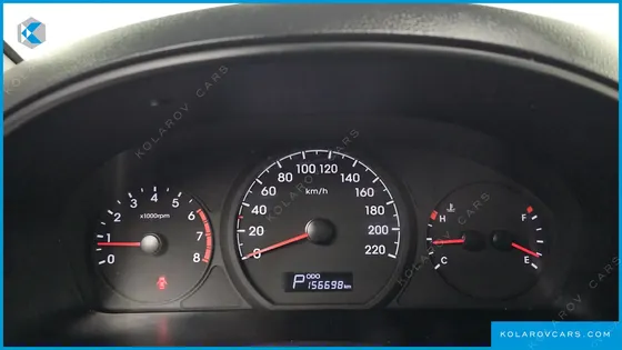 HYUNDAI STAREX 3-SEATER LPI VAN