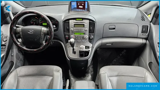HYUNDAI STAREX 4WD 11-SEATER WAGON HVX