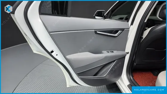 KIA NIRO SIGNATURE