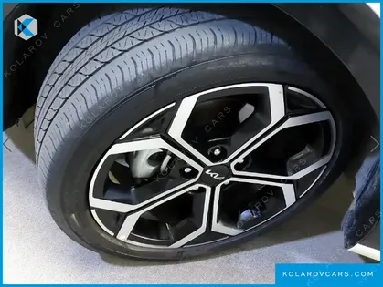 KIA NIRO SIGNATURE