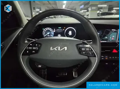 KIA NIRO SIGNATURE