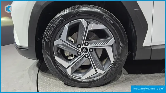 HYUNDAI TUCSON GASOLINE 1.6 TURBO 2WD