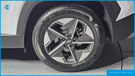 HYUNDAI TUCSON GASOLINE 1.6 TURBO 2WD