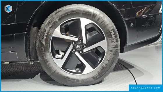 HYUNDAI IONIQ 9 CRUISE TYPE 2WD