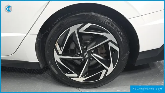 HYUNDAI SONATA INSPIRATION