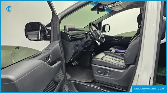 HYUNDAI STARIA L3.5 LOUNGE 7-SEATER