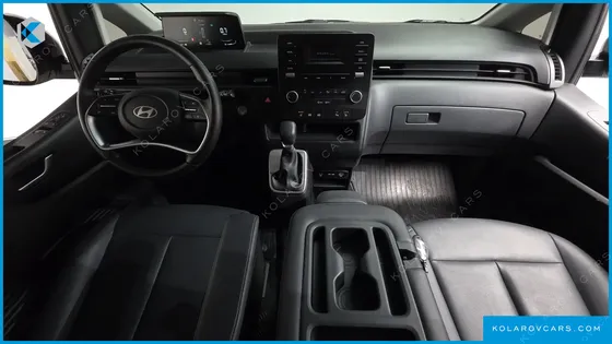 HYUNDAI STARIA CARGO 3-SEATER