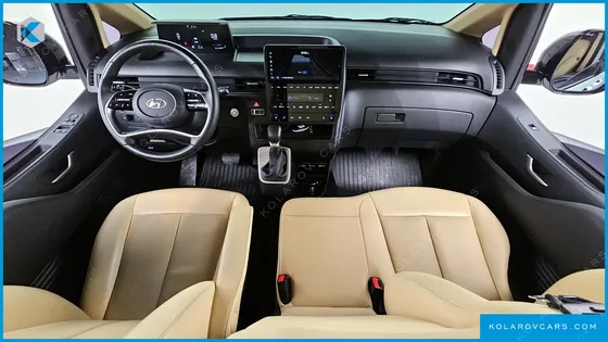HYUNDAI STARIA 4WD TOURER 9-SEATER