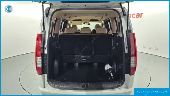 HYUNDAI STARIA 4WD TOURER 9-SEATER