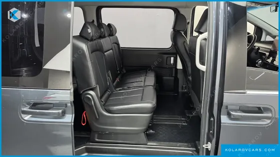 HYUNDAI STARIA TOURER 9-SEATER