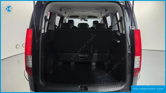 HYUNDAI STARIA TOURER 9-SEATER