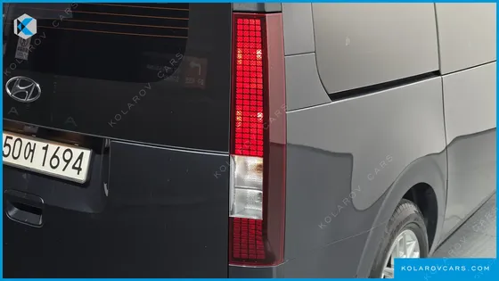 HYUNDAI STARIA TOURER 9-SEATER