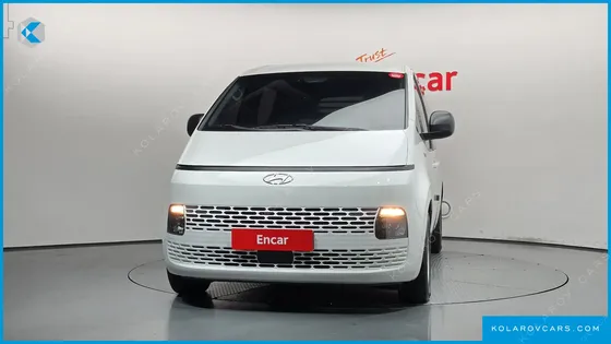 HYUNDAI STARIA CARGO 5-SEATER