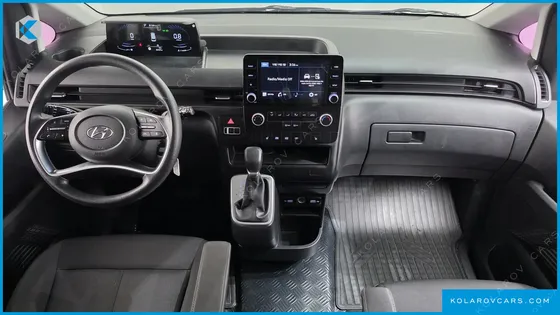HYUNDAI STARIA CARGO 5-SEATER