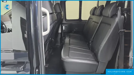 HYUNDAI STARIA CARGO 5-SEATER