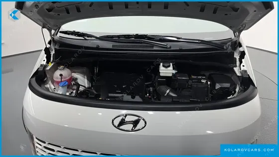HYUNDAI STARIA L3.5 CARGO 5-SEATER