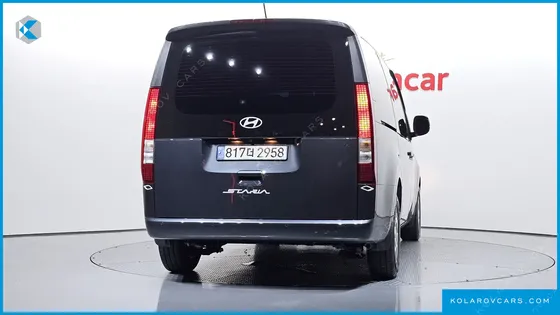 HYUNDAI STARIA CARGO 5-SEATER