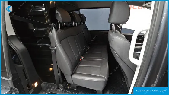 HYUNDAI STARIA CARGO 5-SEATER