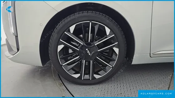KIA K8 SIGNATURE