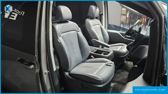 HYUNDAI STARIA L3.5 LOUNGE 9-SEATER