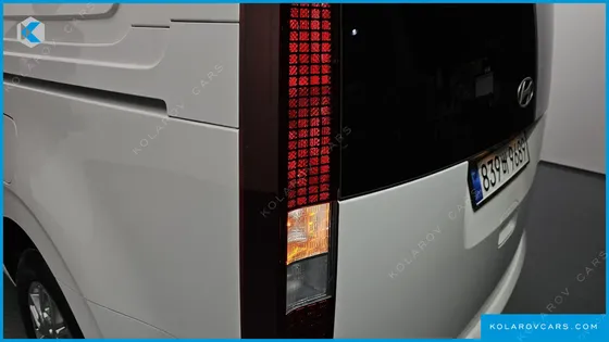 HYUNDAI STARIA L3.5 CARGO 3-SEATER