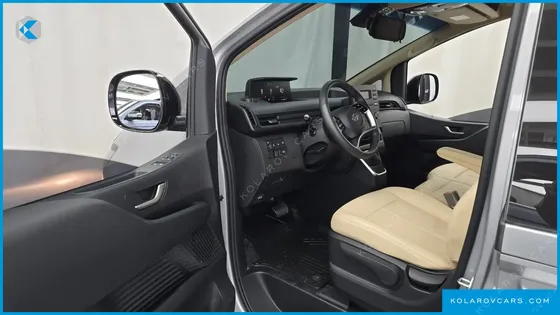 HYUNDAI STARIA CARGO 3-SEATER