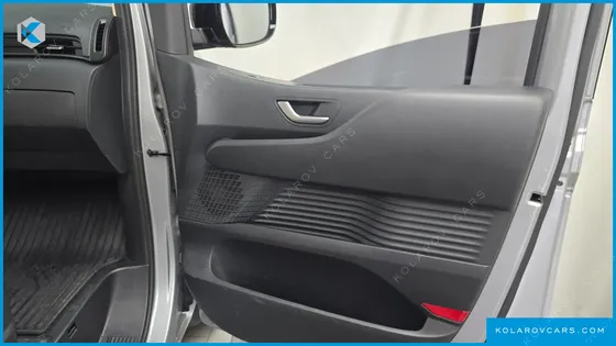 HYUNDAI STARIA CARGO 3-SEATER
