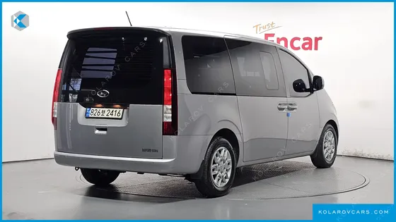 HYUNDAI STARIA CARGO 5-SEATER