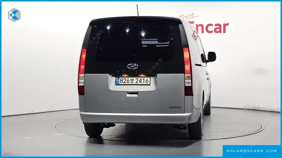 HYUNDAI STARIA CARGO 5-SEATER