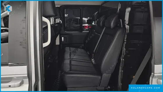 HYUNDAI STARIA CARGO 5-SEATER
