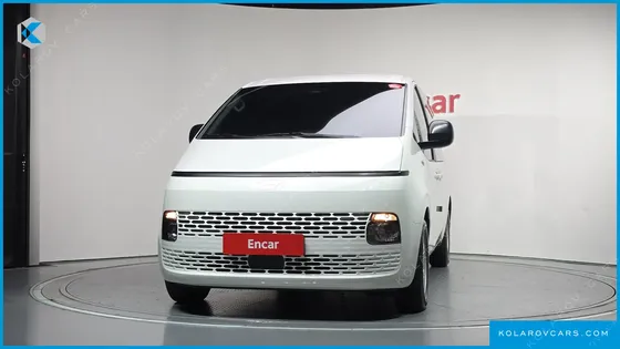HYUNDAI STARIA CARGO 5-SEATER