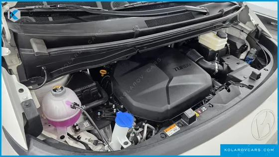 HYUNDAI STARIA CARGO 5-SEATER