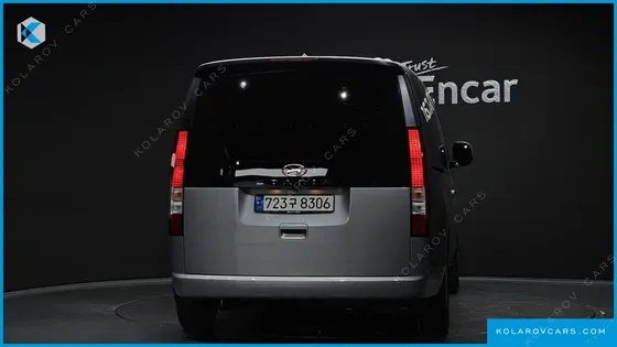 HYUNDAI STARIA 4WD TOURER 11-SEATER
